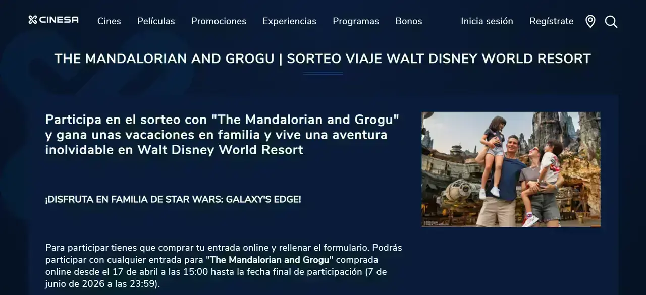 Familia en Star Wars: Galaxy’s Edge en Walt Disney World Resort, promoción del sorteo de Cinesa de The Mandalorian and Grogu
